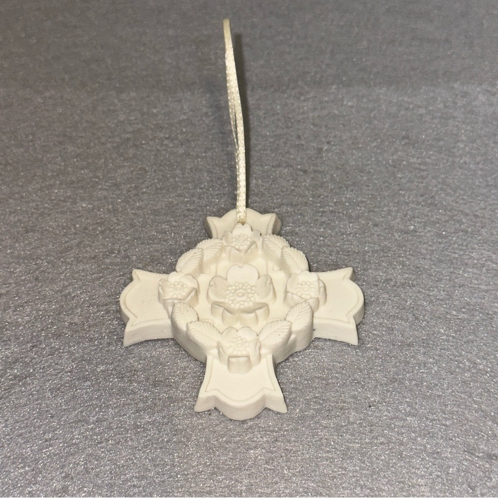 VTG Margaret Furlong 1998 "Blooms Of Hope" Bisque Cross And Floral Ornament